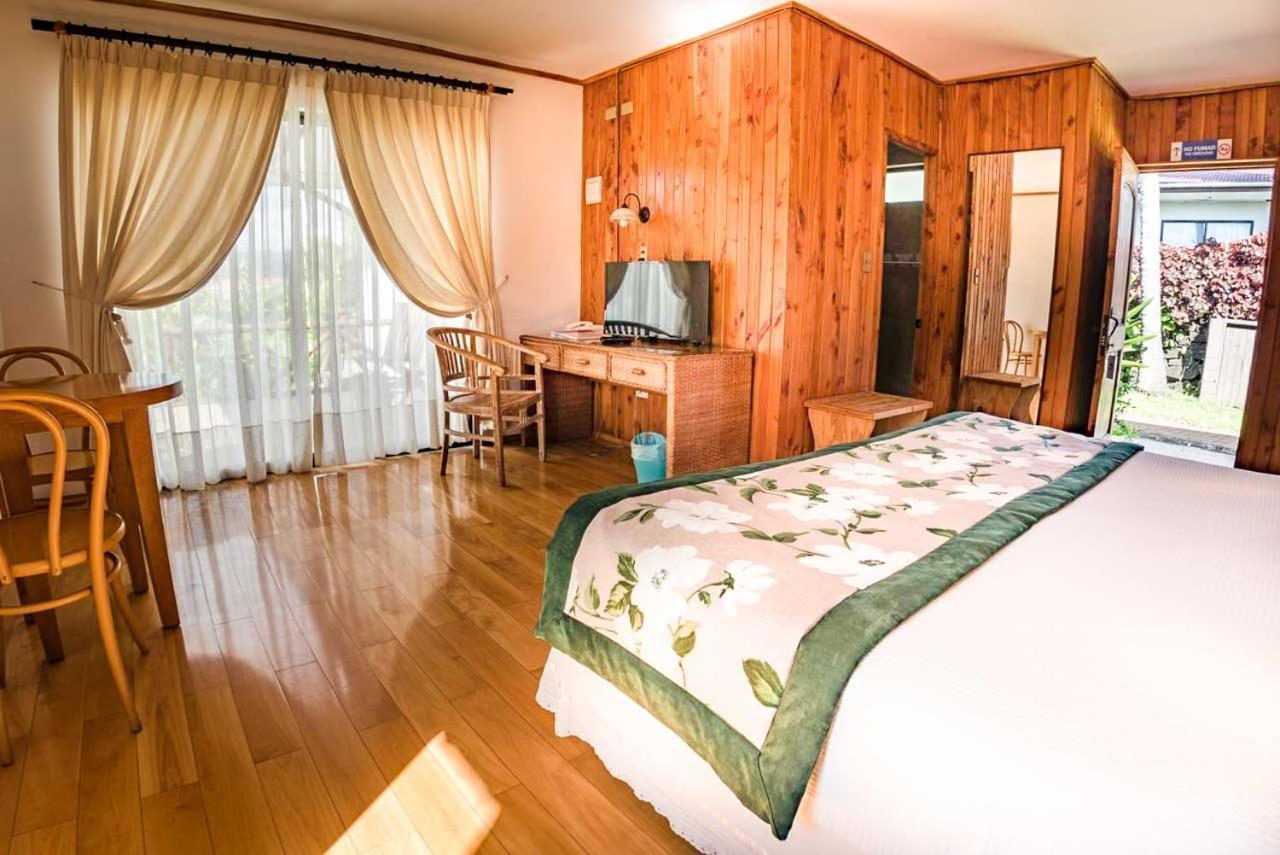 Hotel Taha Tai Hanga Roa Zewnętrze zdjęcie