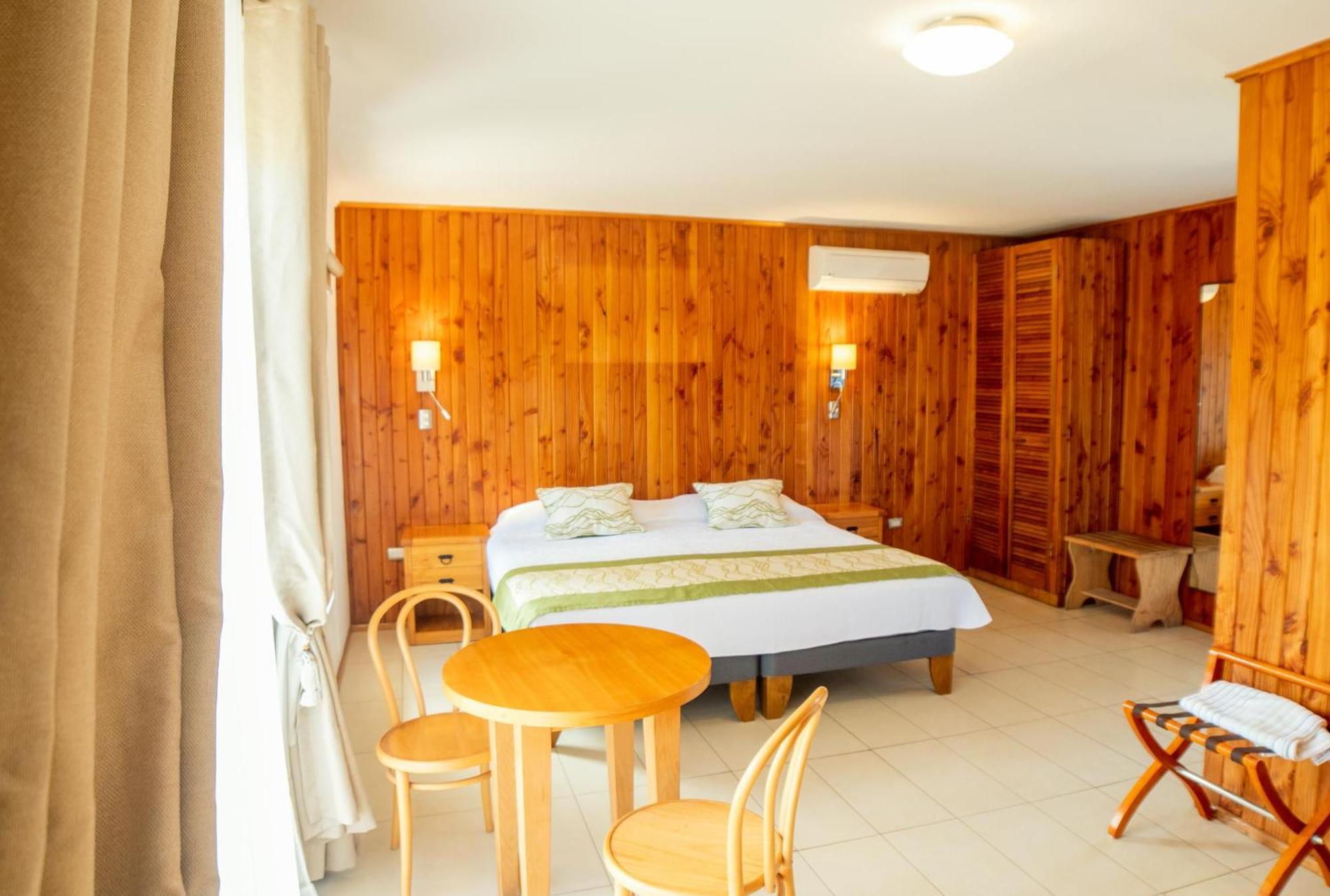 Hotel Taha Tai Hanga Roa Zewnętrze zdjęcie